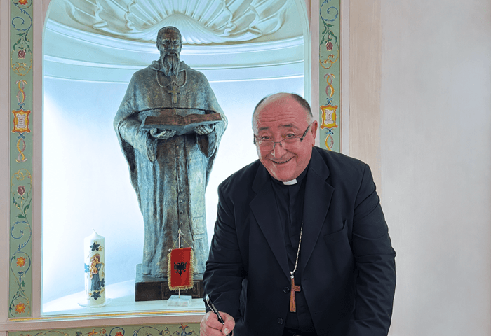 Imzot Dodë Gjergji përgjigjet në letrën e hapur të disa intelektualëve